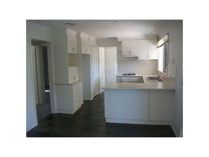 7  Chamouni Court, Frankston VIC 3199