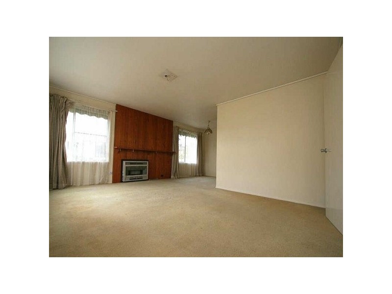 6  Carramar Drive, Frankston VIC 3199