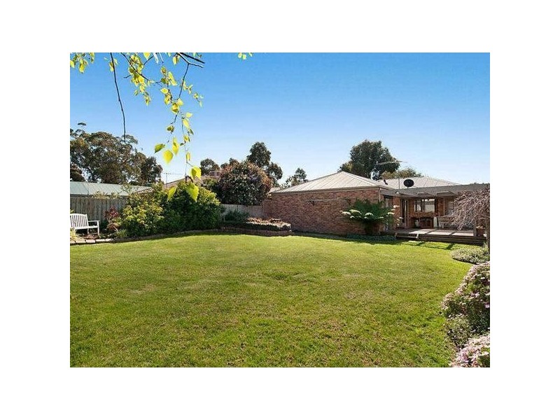 10  Highland Drive, Frankston South VIC 3199