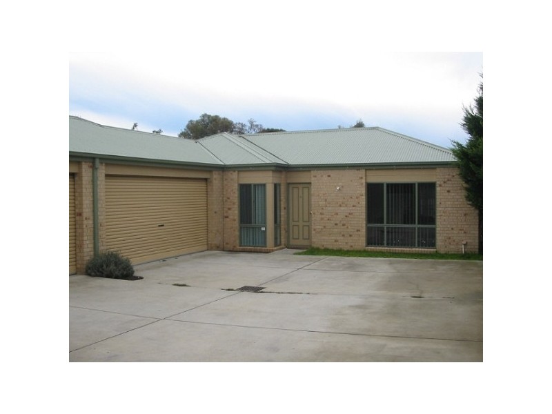 2/49  McClelland Drive, Skye VIC 3977