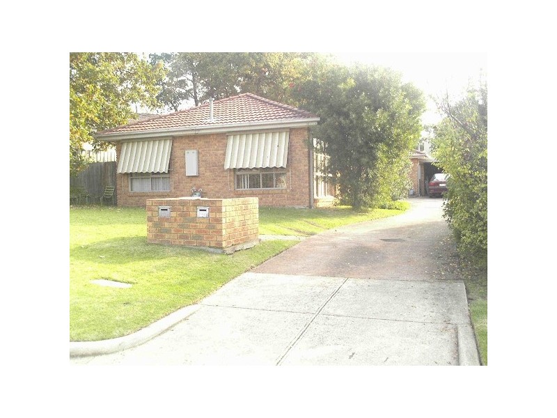 1/2  Elizabeth Street, Frankston VIC 3199