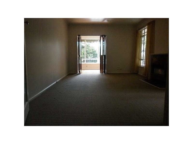 12  Olive Grove, Frankston VIC 3199