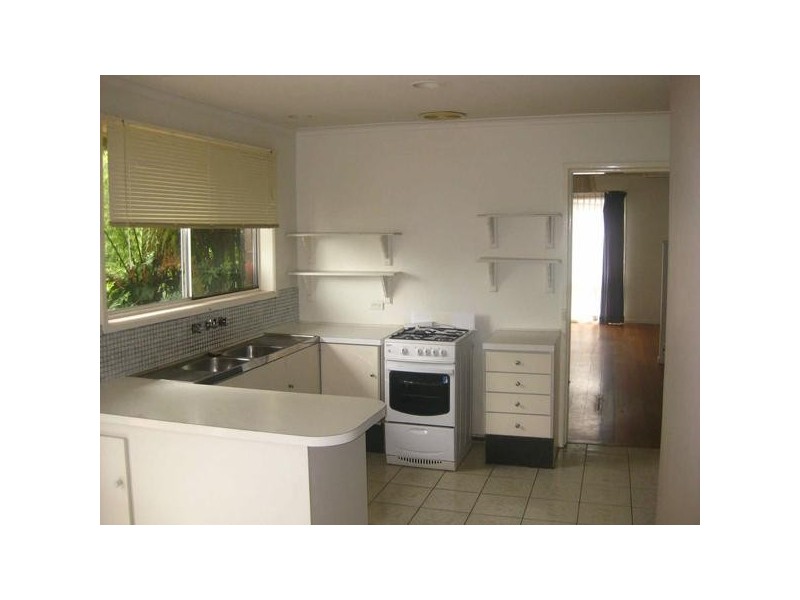 6  Barite Place, Frankston VIC 3199