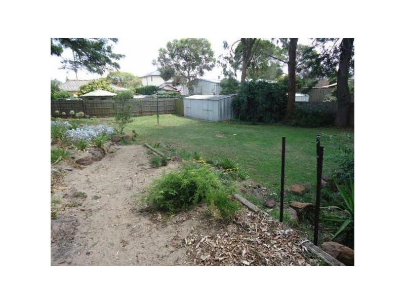128  Rosslyn Avenue, Seaford VIC 3198