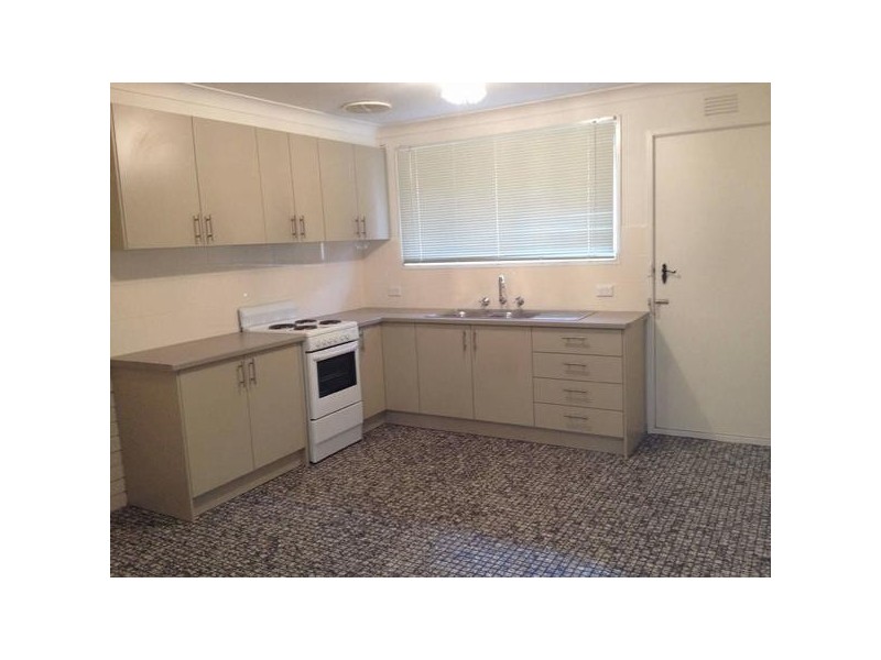 2/26  Lewis Street, Frankston VIC 3199