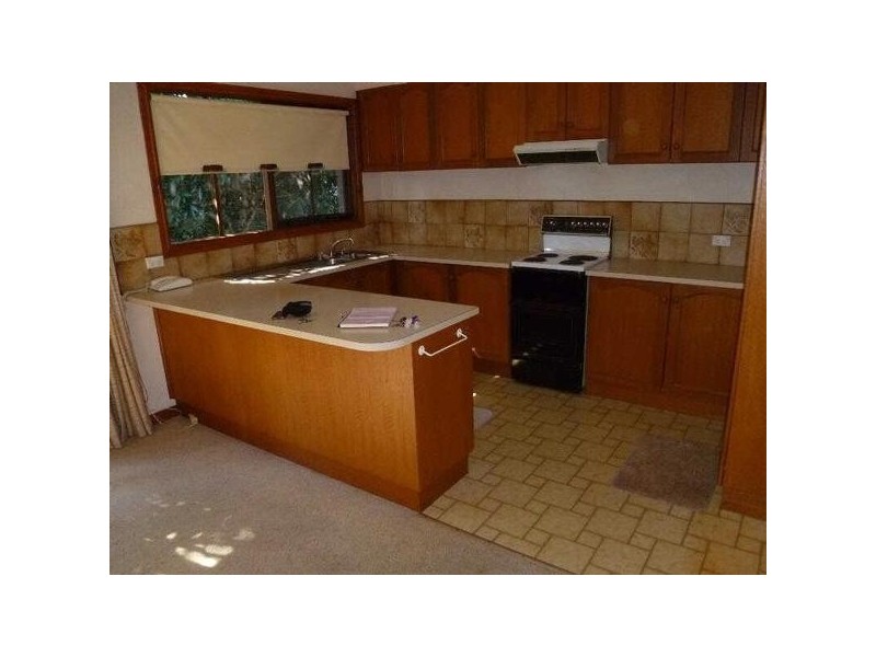 2/2  Kelman Street, Frankston VIC 3199