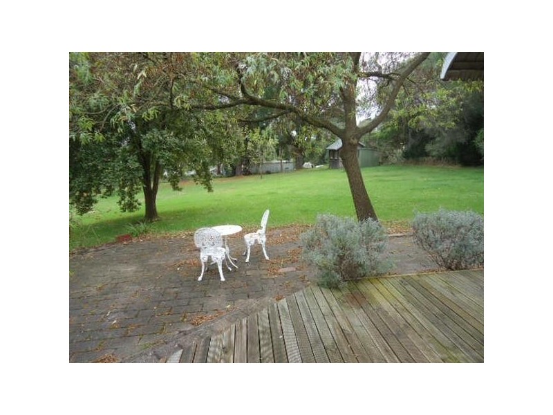 6  Sussex Road, Frankston South VIC 3199