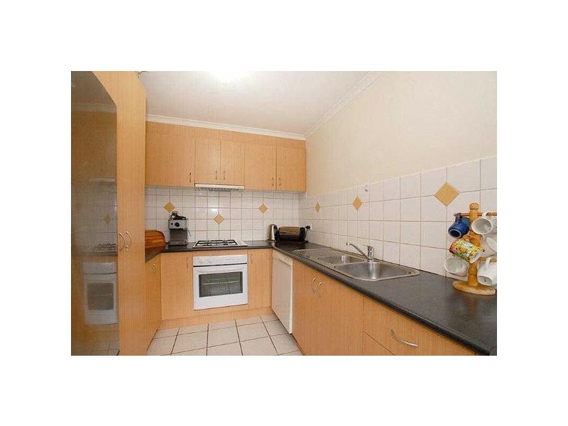 2/64  Lardner Road, Frankston VIC 3199