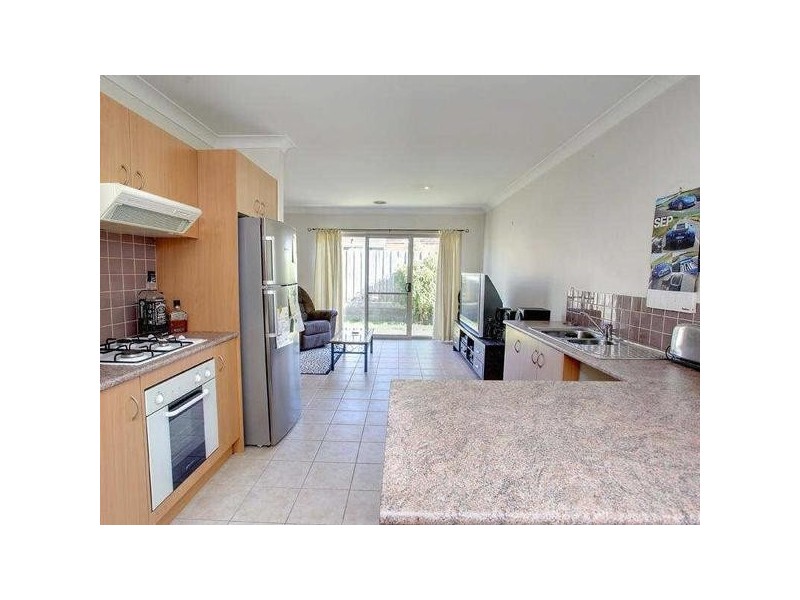 2/40  Lewis Street, Frankston VIC 3199