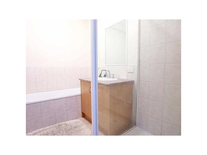 2/40  Lewis Street, Frankston VIC 3199