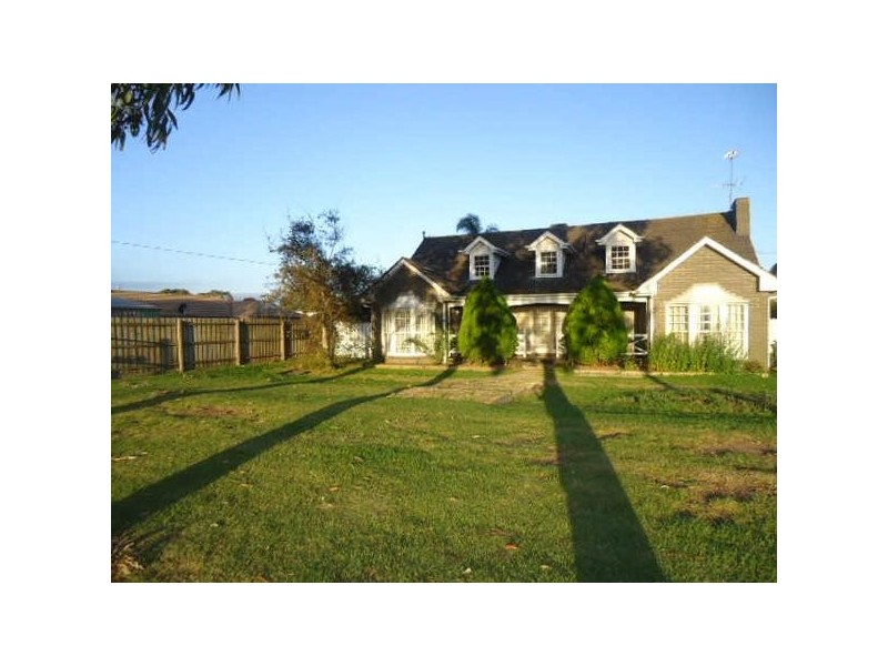 1115  Frankston Dandenong Road, Carrum Downs VIC 3201