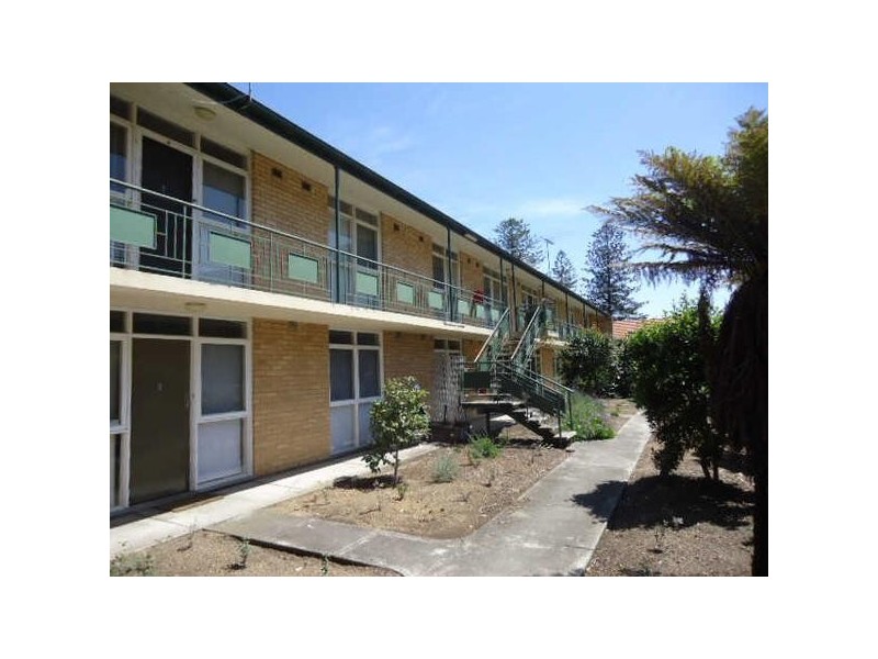 8/4  Plowman Place, Frankston VIC 3199