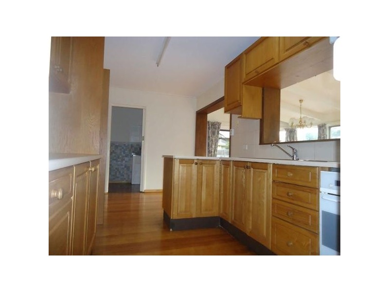 2  Helena Court, Frankston VIC 3199