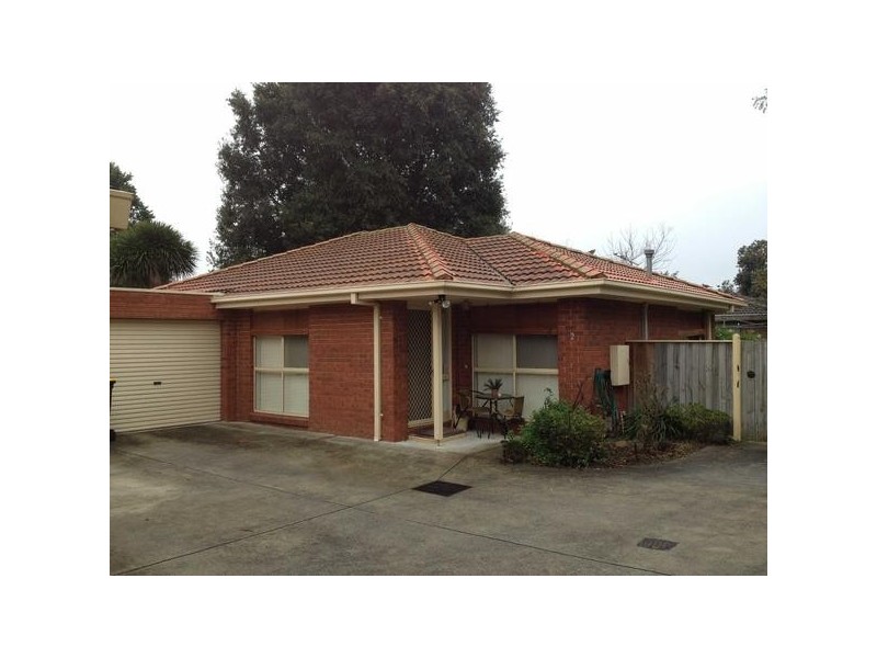 2/31  Summit Road, Frankston VIC 3199