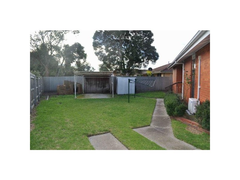 35  Silver Avenue, Frankston North VIC 3200