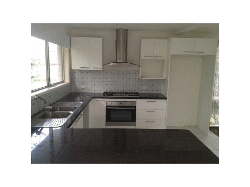 8  Havana Crescent, Frankston VIC 3199