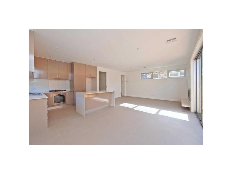 30B  Burns Street, Frankston VIC 3199
