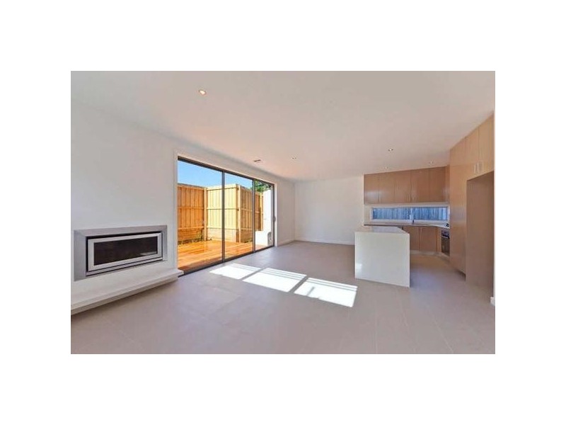 30B  Burns Street, Frankston VIC 3199