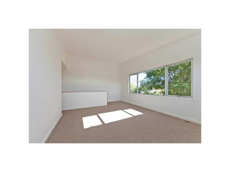 30B  Burns Street, Frankston VIC 3199
