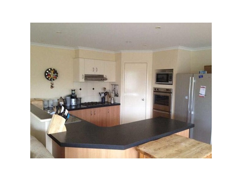 34  Weber Drive, Mornington VIC 3931