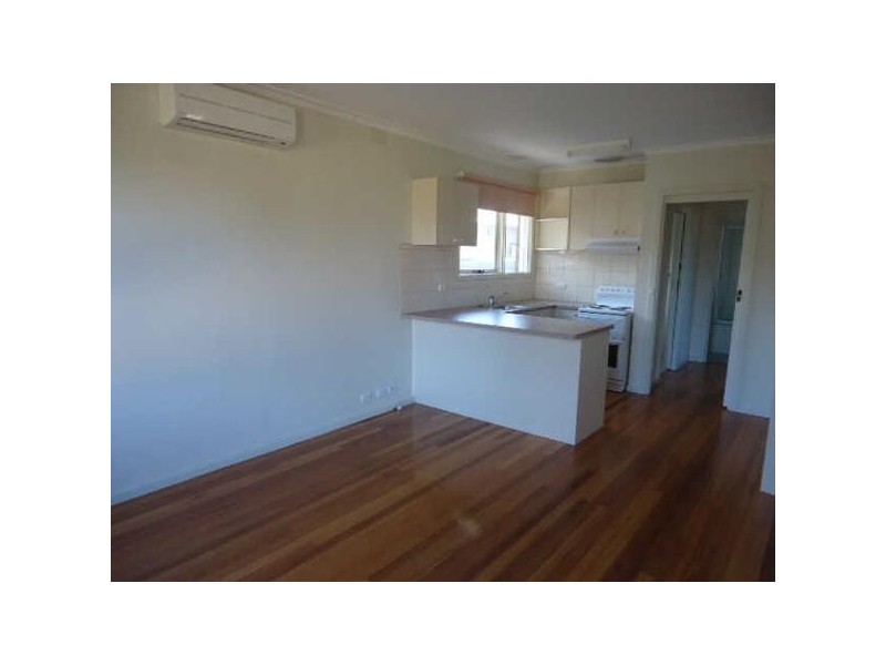 1/27  Neptune Street, Mornington VIC 3931