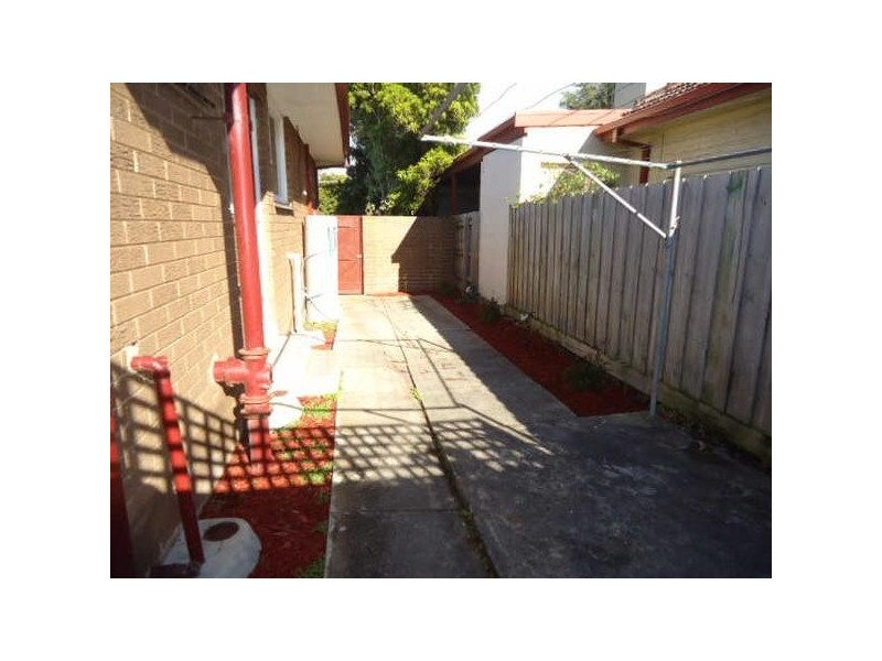 1/27  Neptune Street, Mornington VIC 3931