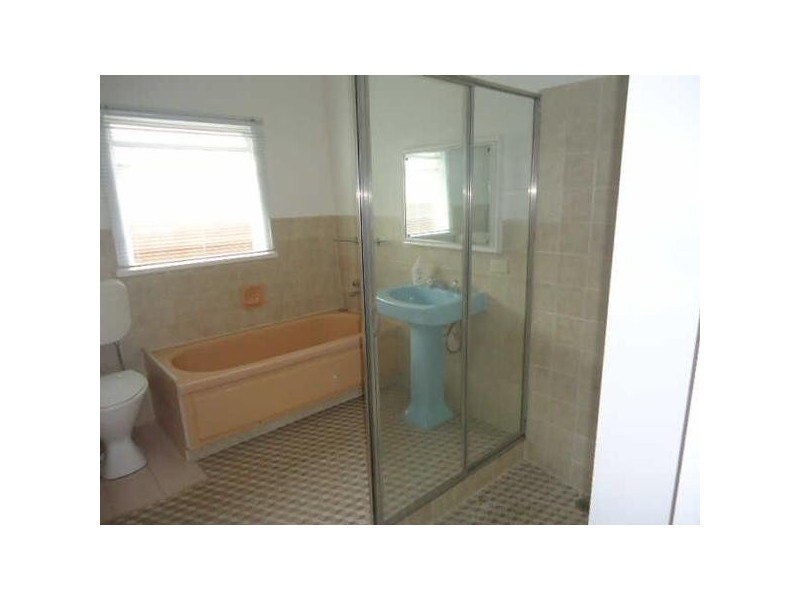 147  Cranbourne road,, Frankston VIC 3199