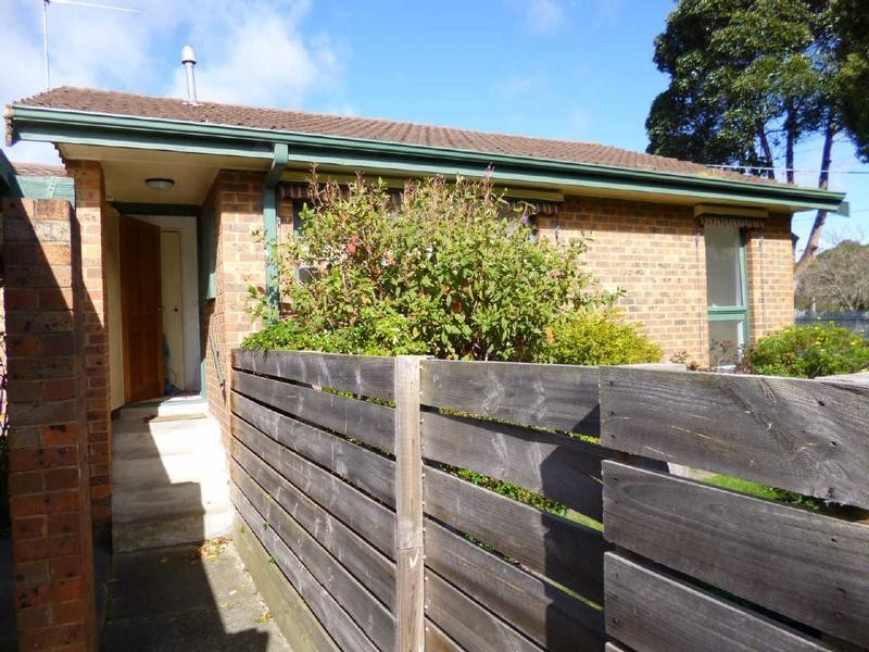 1/32  Roberts Street, Frankston VIC 3199