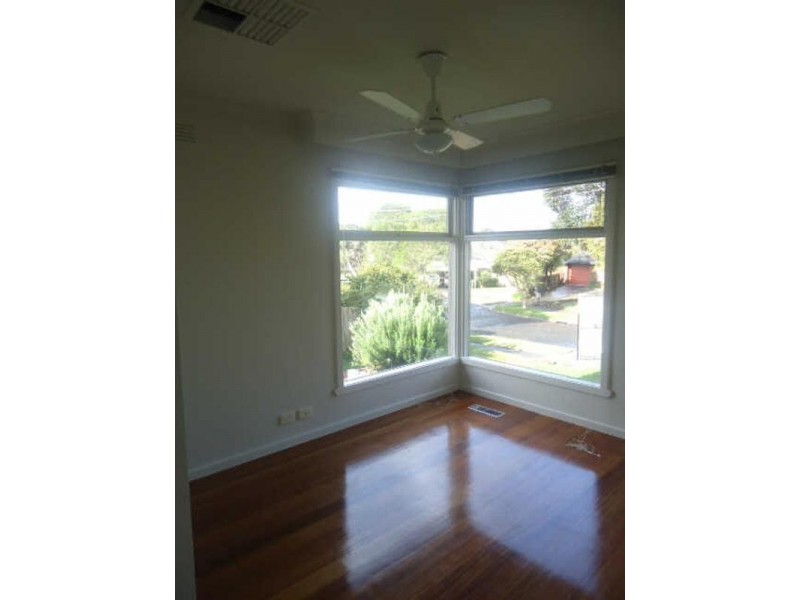 11  The Glen, Frankston VIC 3199