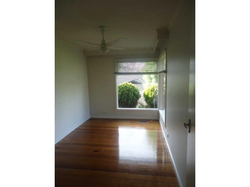 11  The Glen, Frankston VIC 3199