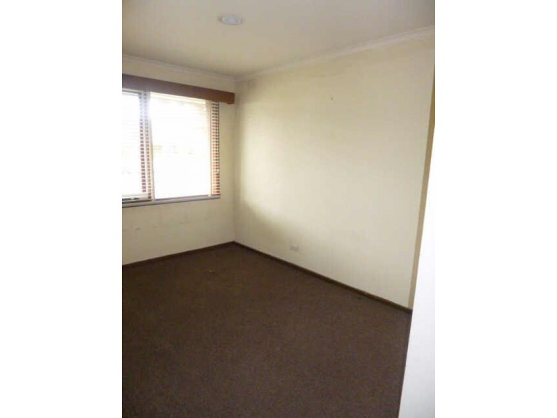 2/11  Wisewould Avenue, Seaford VIC 3198