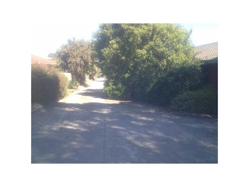 1/20  Lucerne Avenue, Mornington VIC 3931