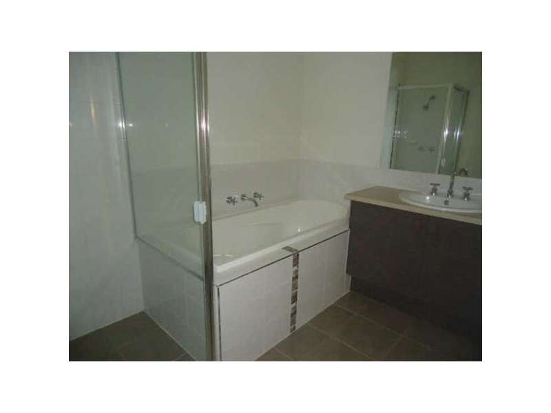 2/41  Cranbourne Road, Langwarrin VIC 3910