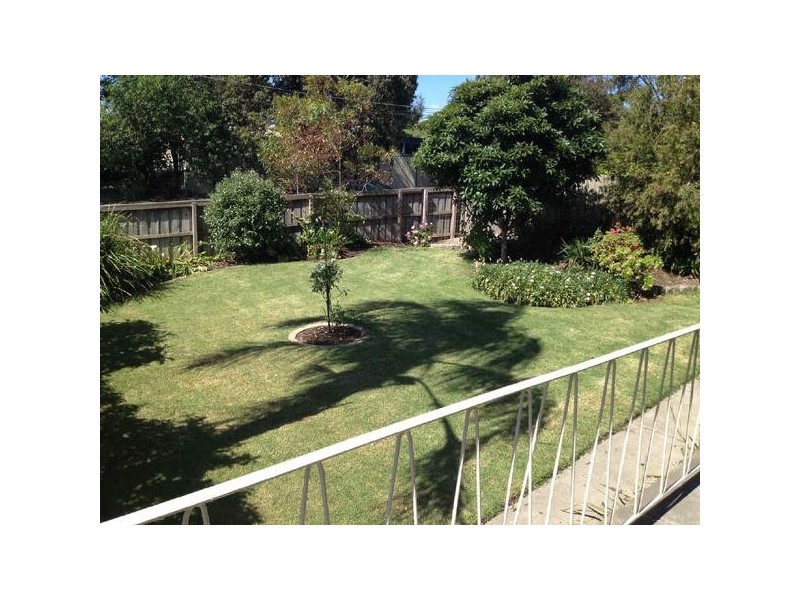 1/5  Mena Street, Frankston VIC 3199