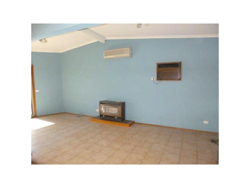 176 Cranbourne Road, Frankston VIC 3199