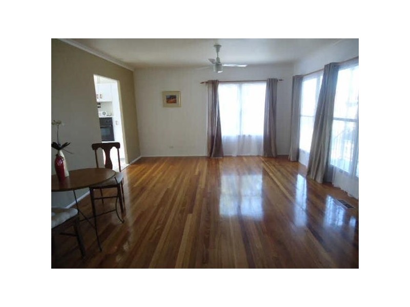 19  Silvertop Street, Frankston North VIC 3200