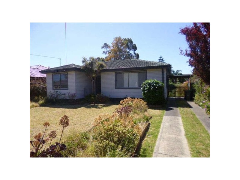 9 Lambert Street, Frankston North VIC 3200