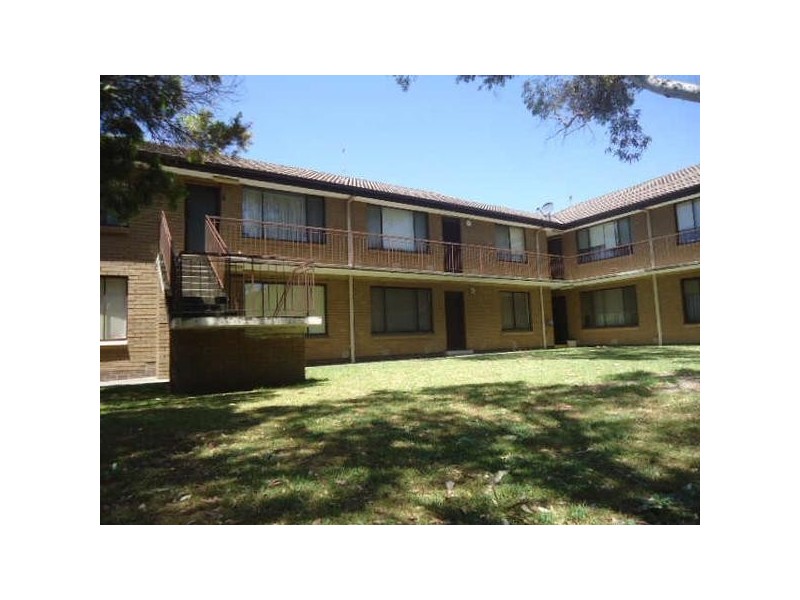 7/74  Beach Street, Frankston VIC 3199