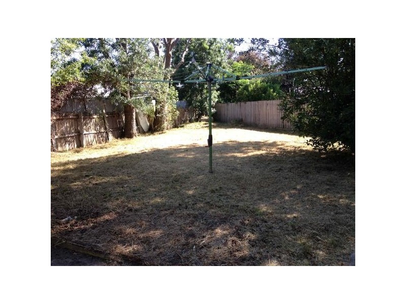 11  Lindsay Street, Frankston North VIC 3200