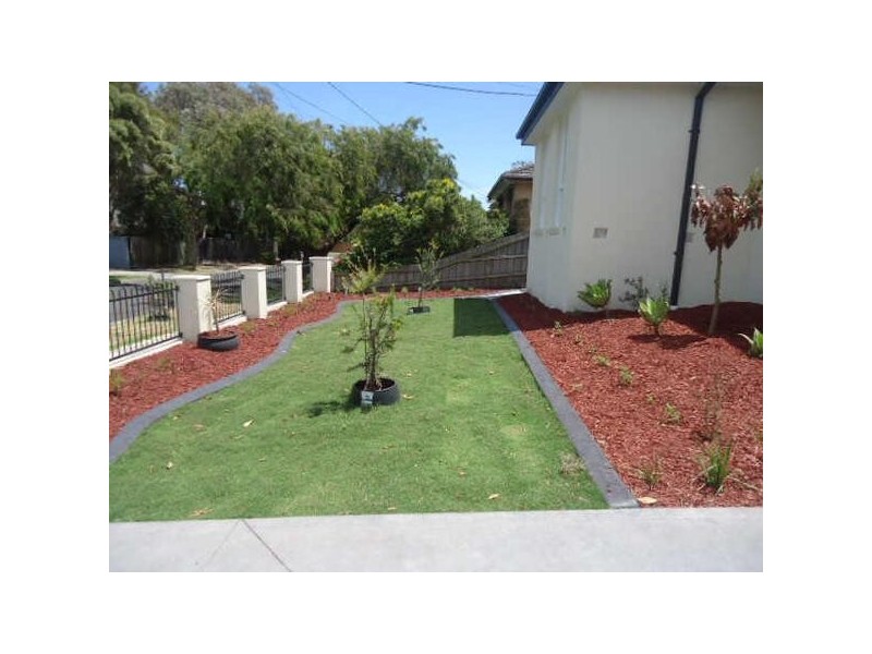 2/3  Albany Place, Frankston South VIC 3199