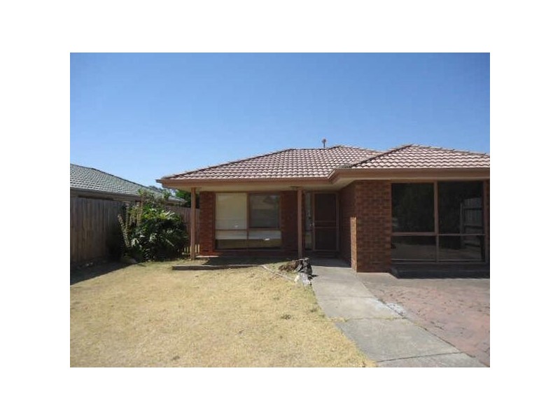 8 Tussock Court, Frankston VIC 3199