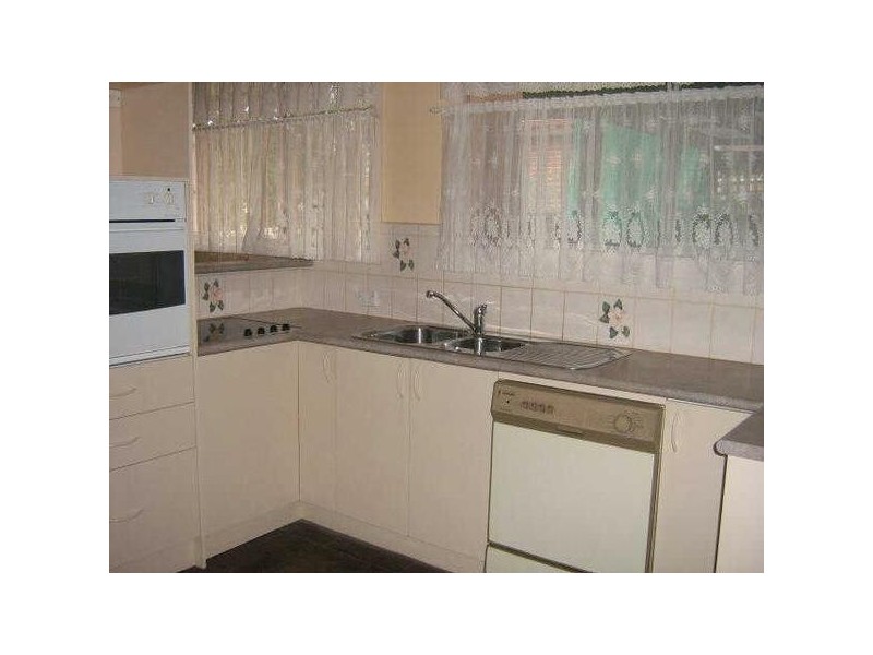 2  Morley Court, Frankston VIC 3199