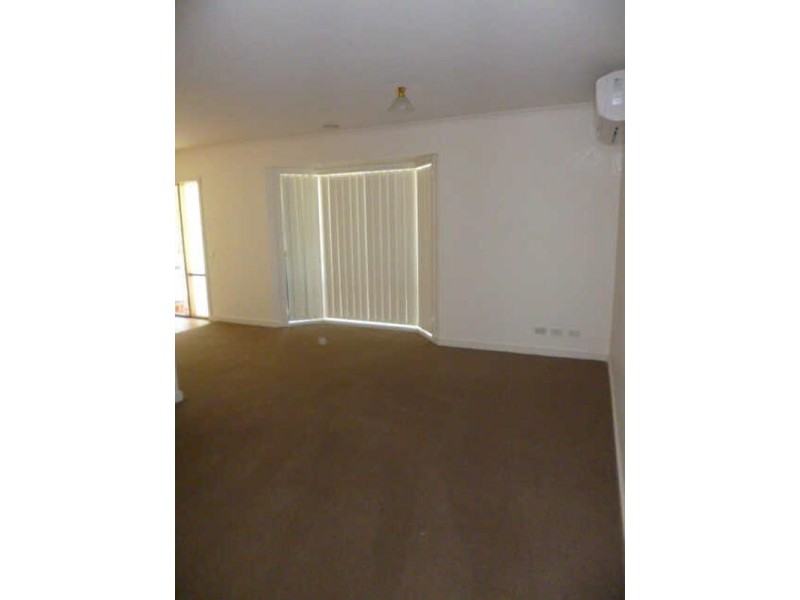 2/5  Ashleigh Ave, Frankston VIC 3199