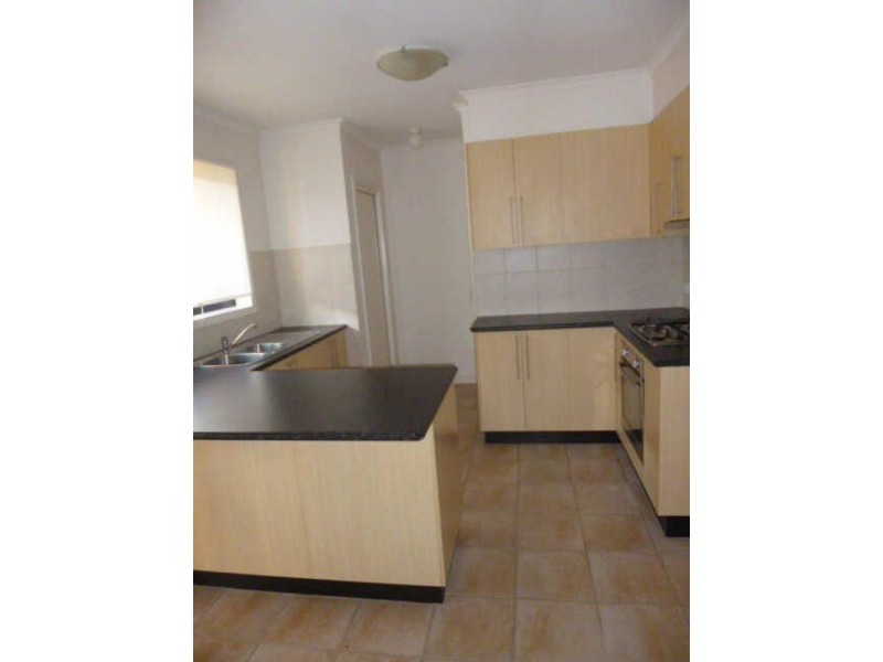 2/5  Ashleigh Ave, Frankston VIC 3199