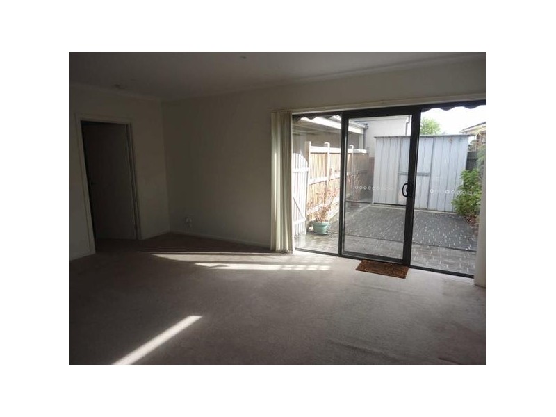 4/90  Nursery Avenue, Frankston VIC 3199