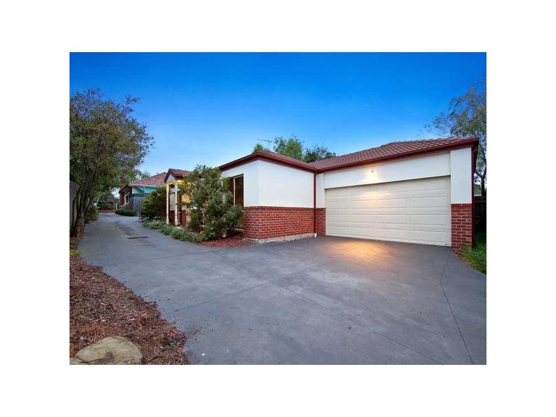2/2  Lawrey Street, Frankston VIC 3199