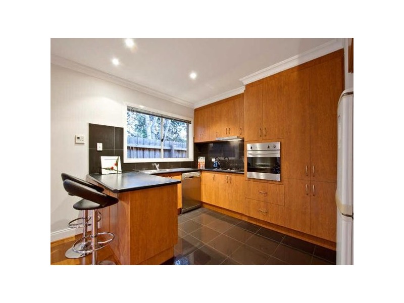 2/2  Lawrey Street, Frankston VIC 3199