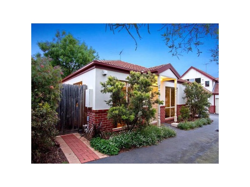 2/2  Lawrey Street, Frankston VIC 3199