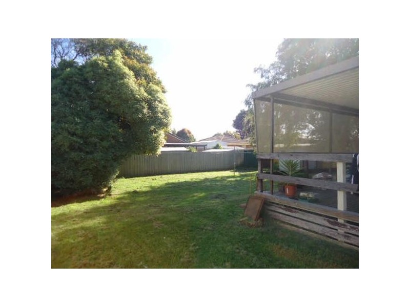 4  Akora Court, Frankston VIC 3199