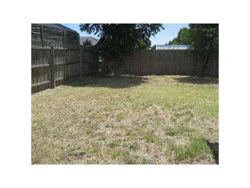 5  Locksley Drive, Carrum Downs VIC 3201